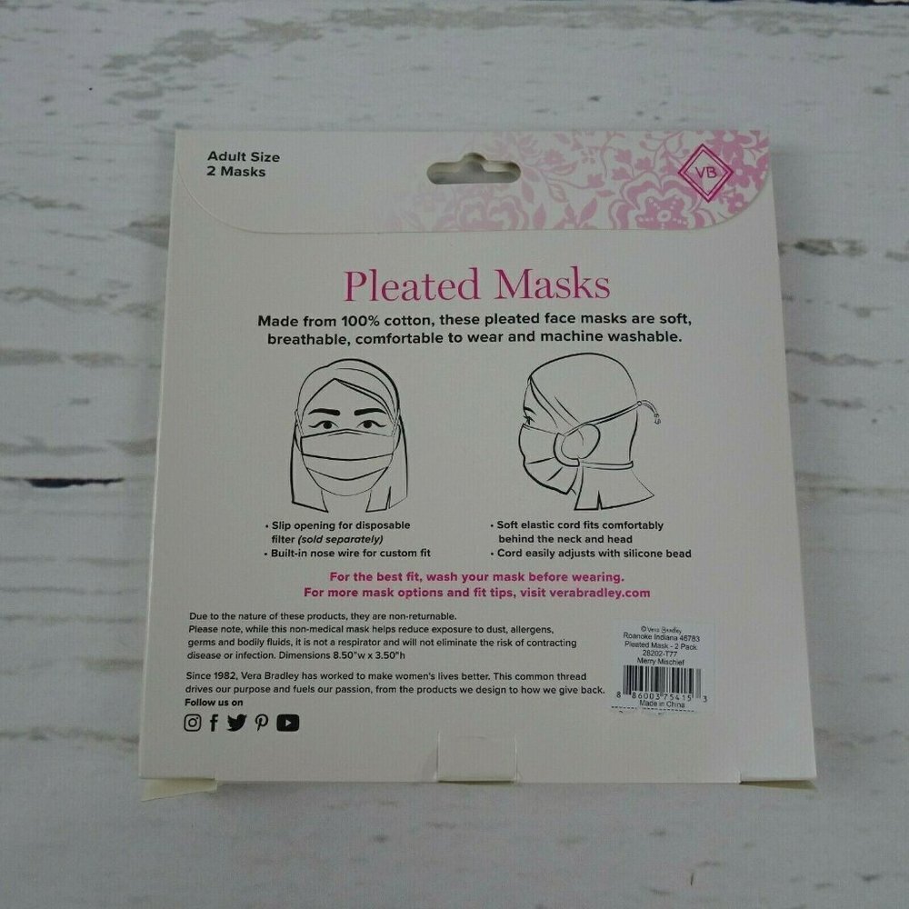 💰3/$25 Vera Bradley 2-Pack Pleated Cloth Face Masks Merry Mischief Cotton NEW - Picture 6 of 9